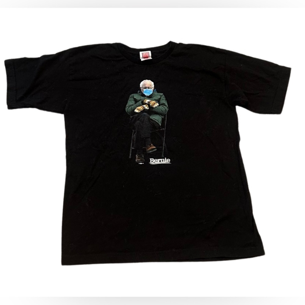 Bernie Sanders Graphic Short Sleeve T-Shirt | Black | Size Medium